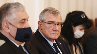 За Христо Пимпирев научноизследователският ни кораб е все едно сме в космоса