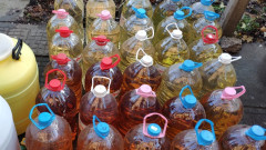 Иззеха близо 900 литра нелегален алкохол в Плевенско и Ловешко