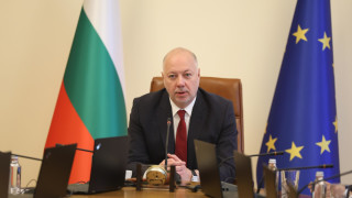 В началото на заседанието на Министерския съвет премиерът Росен Желязков