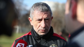 Новият треньор на Локомотив София Радослав Здравков коментира старта на