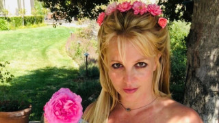 Имаме чувството че на всяка своя морска почивка Бритни Спиърс