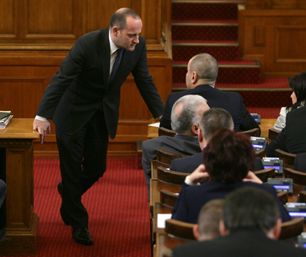 Радан Кънев притеснен за мнозинството, подкрепящо кабинета