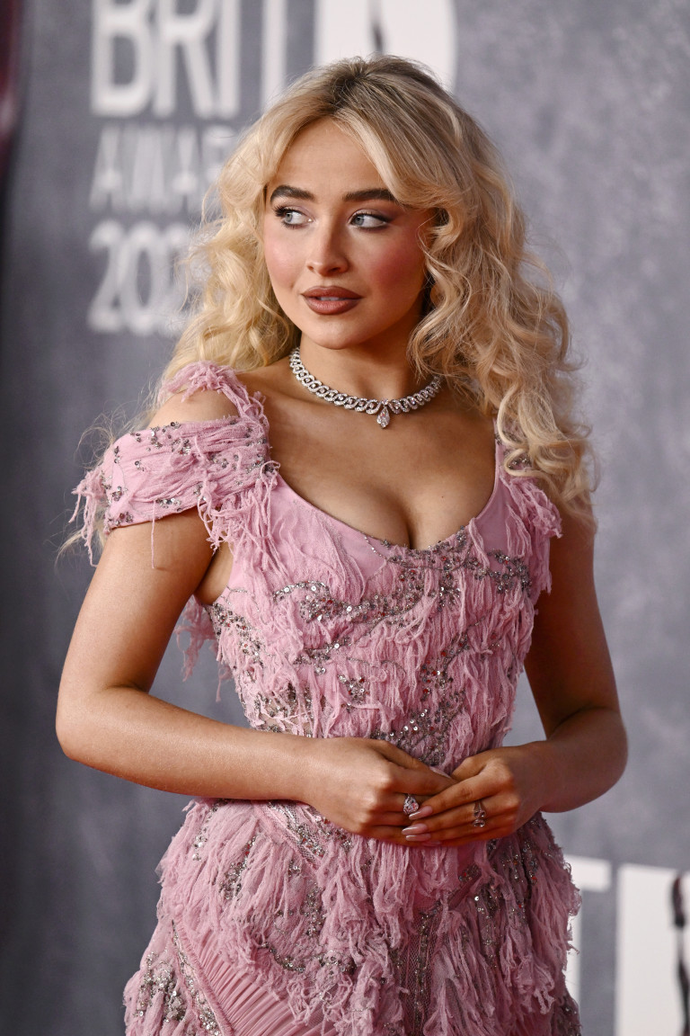 Сабрина Карпентър