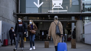 Двама мъже бяха арестувани на гара Монпарнас в Париж след