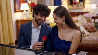 Колкото повече момичета отпадат от Ергенът толкова по интригуващо става предаването