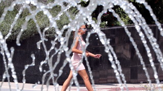 През деня ще бъде слънчево след обяд над планинските райони