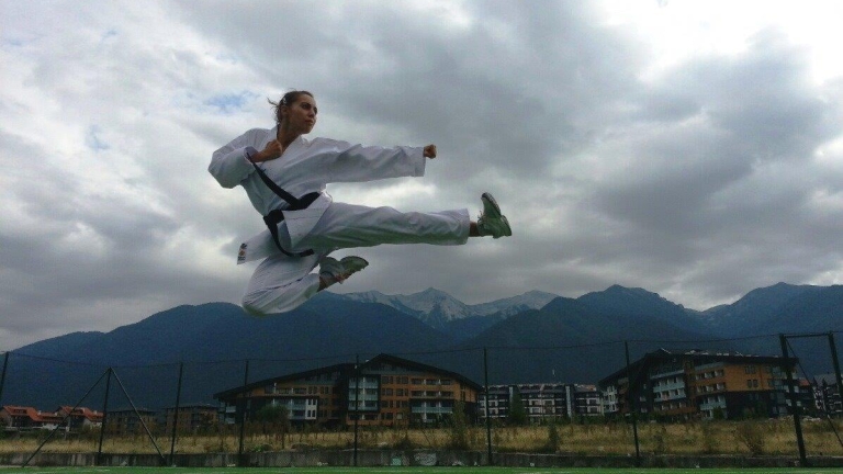 СК "Ипон" в трескава подготовка за Световното първенство по карате