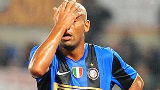 Анжи се насочи и към Майкон