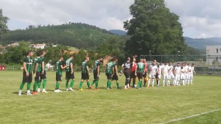 Нефтохимик Бургас завърши лагера си във Велинград с победа Днес