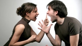 Всеки си мисли нещо за другия особено като разбере коя