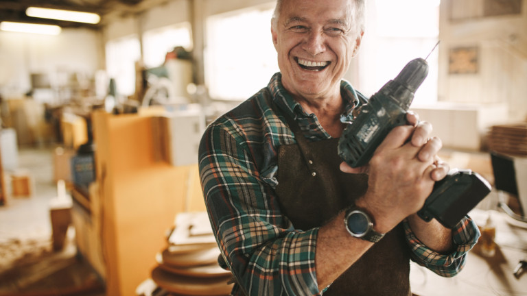 Защо фирмите в Германия целенасочено търсят пенсионери