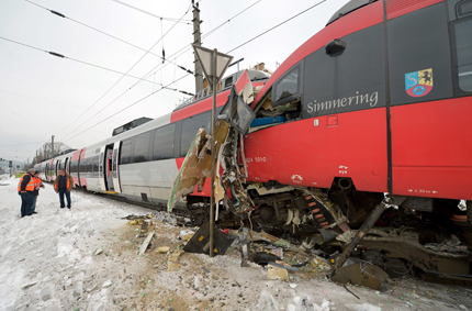 Два влака се сблъскаха във Виена