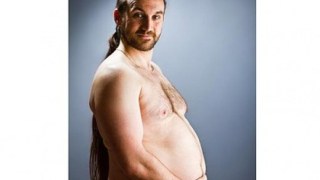 Бременен мъж шашна лекарите