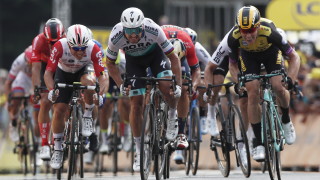 Холандецът Майк Тюнисен изненада фаворитите и спечели първия етап от