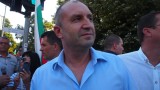 Румен Радев зове да не влизаме в капана на Борисов
