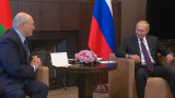  Лукашенко отлетя за Сочи да търси помощ от Путин 
