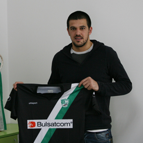 Берое се раздели с Иван Караджов