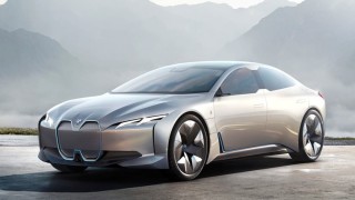 BMW представи конкурент на Tesla Model 3