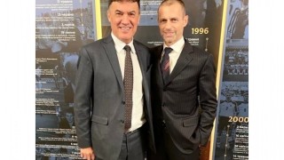 Президентът на УЕФА Александър Чеферин изпрати лична покана до българския