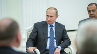 Броят на руснаците които смятат че страната им се движи