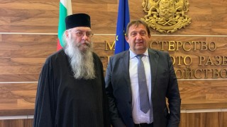 Регионалният министър решен да модернизира Рилския манастир