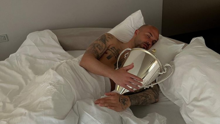 Загърбил ли е Ники Михайлов шока "Хамрун"?