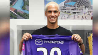 Бившият футболист на Лудогорец Пиерос Сотириу се превърна в герой