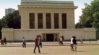 Поставят 9 пречупени звезди в София на знакови за комунизма места