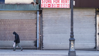 Пандемията на коронавируса може да тласне още половин милиард души