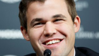 Магнус Карлсен спечели световната титла по шахмат за пети пореден