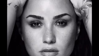 Мултиплатинената певица и автор на песни Demi Lovato представя своя