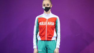 Боряна Калейн спечели три златни медала във финалите на отделните