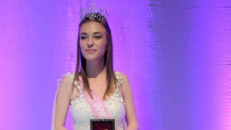 Ето коя е новата "Царица роза" в Карлово