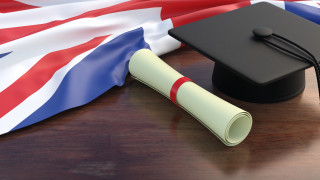 Нивата на заетост сред чуждестранните студенти в Англия и Уелс