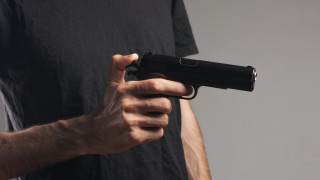40 годишен мъж заплаши с пистолет кмета на Ветово съобщава