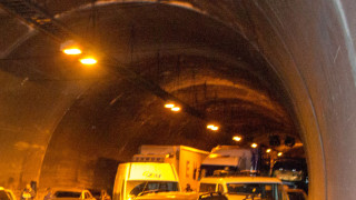 Спират двупосочното движение в тунел "Витиня" на АМ "Хемус"