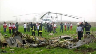 10 загиват. Хеликоптер се разби в Иран