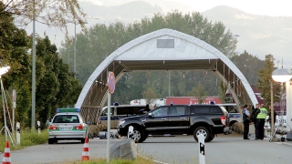 Германия затвори магистрала заради бомбена паника близо до Австрия