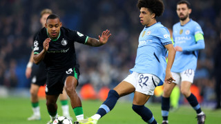 Лийдс цака Олимпик Марсилия за крило