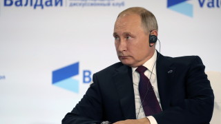 Руският президент Владимир Путин обясни че Москва помага на Китай