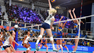 Дамският волейболен отбор на САЩ постигна пета поредна победа във
