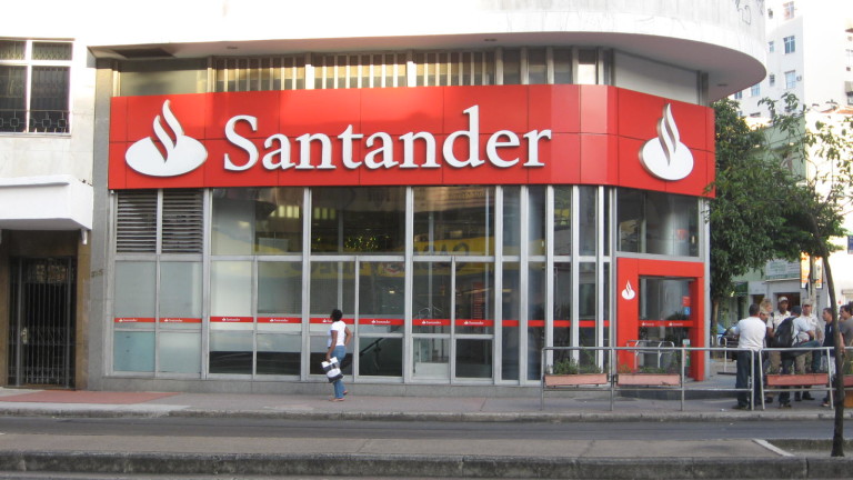 Глобиха Банка Santander за лошо управление на сметките на починали клиенти
