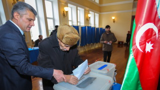 Азербайджанската полиция задържа над 20 опозиционни и независими кандидати които