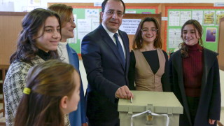 Независимият кандидат и бивш външен министър Никос Христодулидис спечели президентските