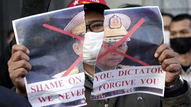 Военният преврат в Мианмар заклеймен по света