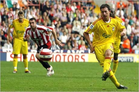 Фаулър: Ван Гаал е стар за Юнайтед