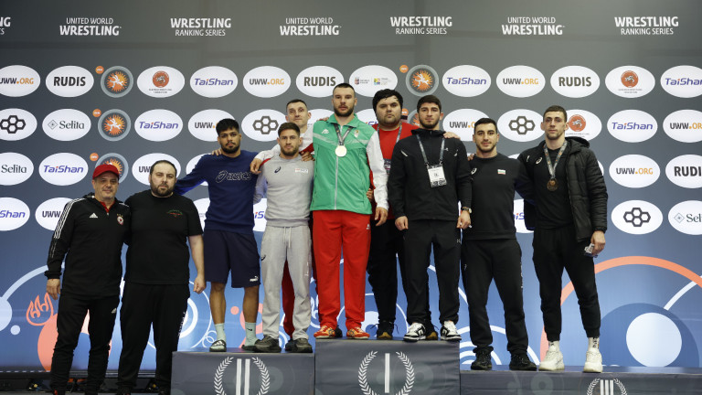 България на шесто място в отборното класиране на класическия стил на турнира в Албания