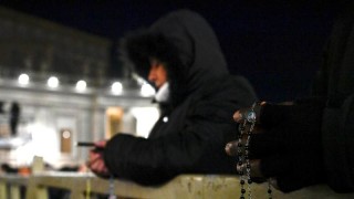 Папа Франциск който се бори с двойна пневмония е претърпял