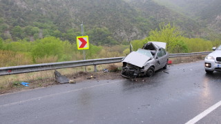 Жена е загинала в катастрофа между селата Сава и Цонево