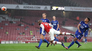 Лестър спря възхода на Арсенал